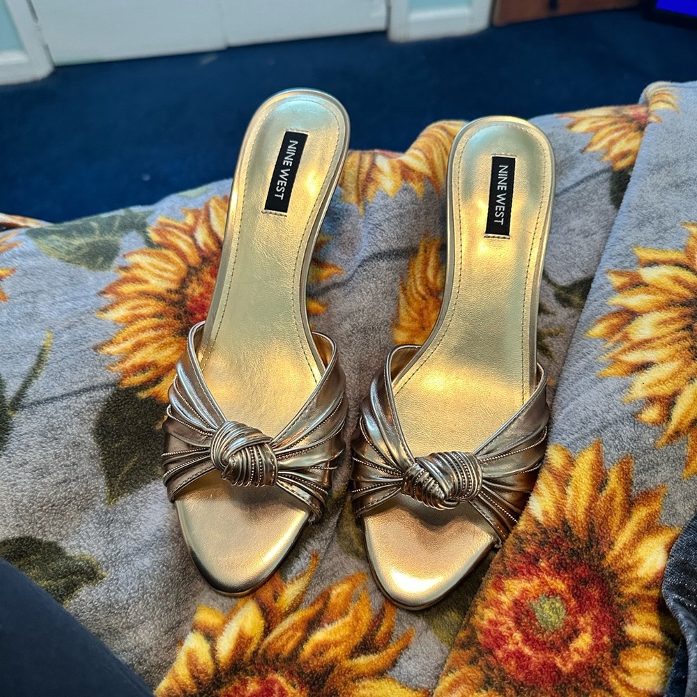 Nine West kitten heels